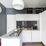 Iflat Contemporary Elegance In The Heart Of Rome