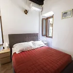 Campo De Fiori Large Family Apartment