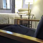 Nik