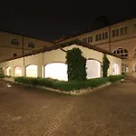 Wrooms Guest House