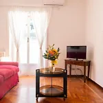 Apartment With Garden In Porta Latina