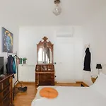 B&B Ibiscus