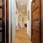 Saint Peter\'S Bright Apartment | Romeloft