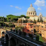 Saint Peter\'S Bright Apartment | Romeloft
