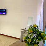 Lemons Apartment