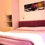 Appartamento Vicino Via Della Pisana