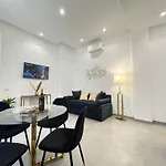Deluxe Apartment Roma Centro - Villa Borghese