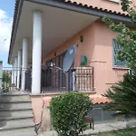 Domus Dora
