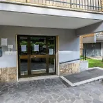 Amoroma Holiday
