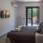 Palmi Apartments