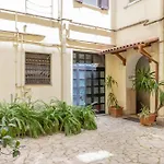 Labicana Apt - Colosseum