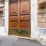 Labicana Apt - Colosseum