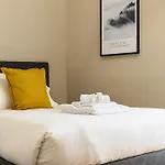 Comfortable & Cozy By Ndp Rent