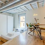 Cantoni 4A - Loft At Colosseum