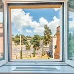 Central Apartment With Magnificent View