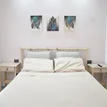 Ottavia Station Apartment