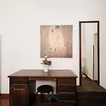 Roma Colosseo - Brownie Suite