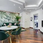Koma 7 Apartment