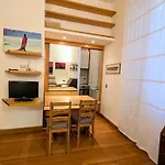 Cozy Home In San Cosimato