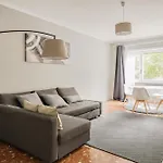 F&F Apartment - Ostiense Metro Garbatella