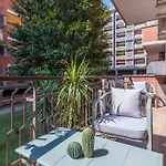 Super Comfort Pisino Street