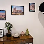 4 Stops To Colosseo - San Paolo House