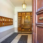 Campo De\' Fiori Pinky House