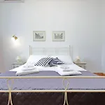 4Bnb - Queen Mary Vatican Home