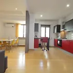 Cozy And Comfy Apartment In Piramide Metro Stop