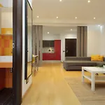 Cozy And Comfy Apartment In Piramide Metro Stop