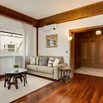 Elegante Appartamento 130Mq In Stile Classico