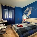 Camere Artistiche In Appartamento