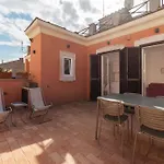 Apartment with Terrace in via del Pellegrino - FromHometoRome
