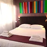 Ancient Rome Colosseum Modern And Bright Apartment