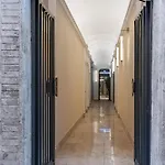 Townhouse Condotti 29
