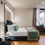 H77 Apartments - Maison D\'Art Collection