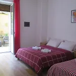 Room Casavostra 2