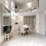 Elegant Flat In The Historic Rome Near Colosseum!