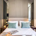 Hotel 77 Seventy-Seven Luxury Suites - Maison D\'Art Collection