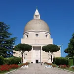Pasteur 66 - Luxury Apartment In Rome