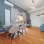New Apartment With Terrace - 150M Metro A