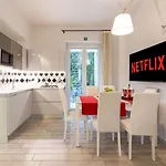 Vatican City Historic Center -Luxury Flat With Garden And Private Parking
