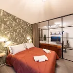 Urban Chic Luxury Suite Apartments