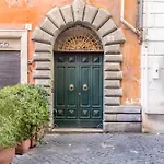 Casa Iside