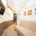 King Of Rome Studio Apartment Buddyrent