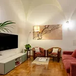Romac Coronari With Gym, Sauna And Garden