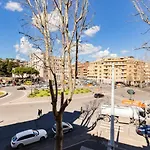 Bright And Spacious 2Bdr Apartment