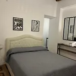 Urbana 33
