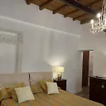 Urbana 33