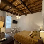 Urbana 33